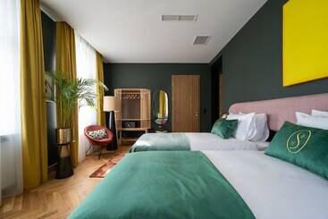 Sava Boutique - Warsaw