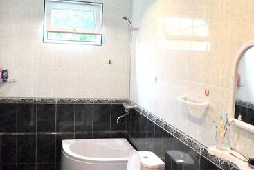 پانسیون La Deka Guesthouse