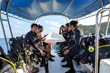호스텔 Quiver Dive Team Perhentian Dorm