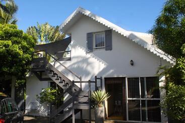 تختخواب و صبحانه Villa Oté