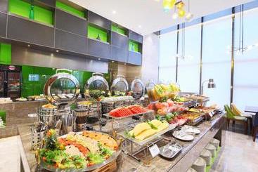 هتل Hampton By Hilton Beihai Station