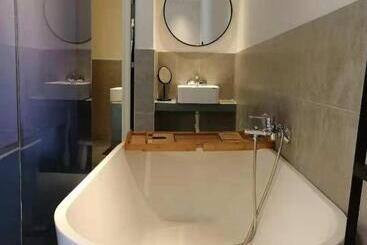 هتل Huizhou Xilin West Lake Boutique