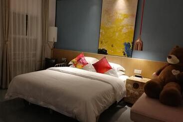 هتل Huizhou Xilin West Lake Boutique