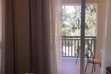 هتل Teschemakers Resort