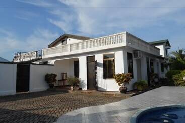 Rovvenpec Resort