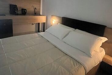 B&b Garibaldi Road - Naples