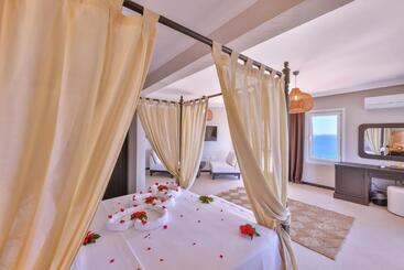 هاستل Hill House Adult Only