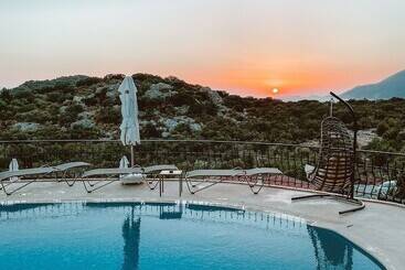هاستل Hill House Adult Only
