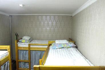 City Hostel & Tours