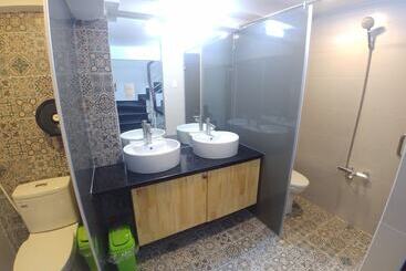 Four Of A Kind Hostel