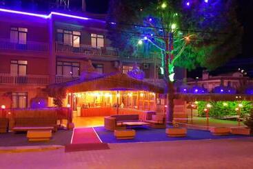 هتل Grand Yayla