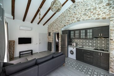 Z Exclusive Hotel And Villas