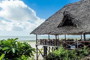 استراحتگاه Filao Beach By Sansi