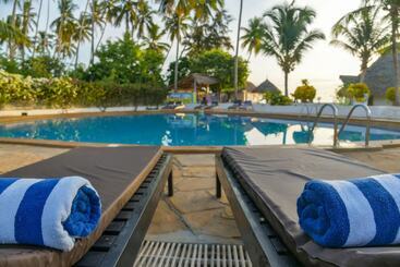 استراحتگاه Filao Beach By Sansi
