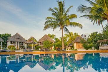 استراحتگاه Filao Beach By Sansi