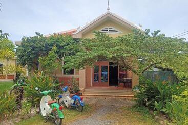 هاستل Karma Traders Kampot