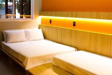 Artsy Vitoria Hostel