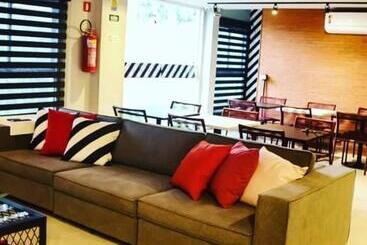 Artsy Vitoria Hostel