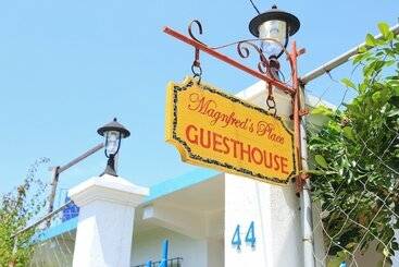 تختخواب و صبحانه Magnfred S Place Batanes