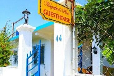 تختخواب و صبحانه Magnfred S Place Batanes