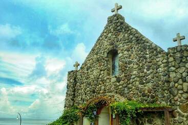 تختخواب و صبحانه Magnfred S Place Batanes