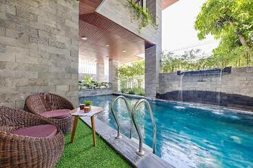 هتل Animor Green Home Villa Danang