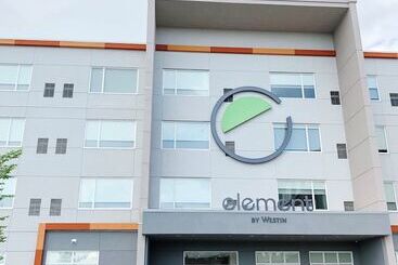 هتل Element Edmonton West