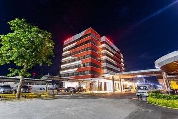 Summit  Tacloban - مدينة تاكلوبان