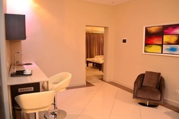 Seasons Hotel & Spa