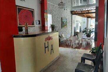 هتل Andaluz