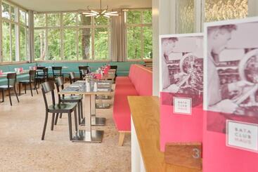 فندق Bata Club Haus