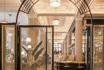 هتل Birks Montreal