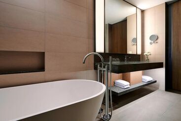 هتل Courtyard By Marriott Seoul Botanic Park