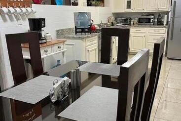 هتل Hostal Rio Piedra