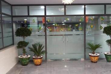 هتل San Taw Win