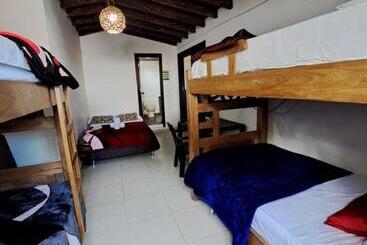 هاستل Guatapé Country House