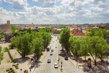 هتل Courtyard By Marriott Vilnius City Center
