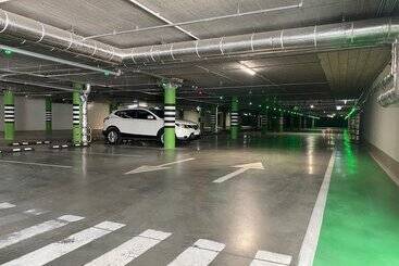 هتل Courtyard By Marriott Vilnius City Center