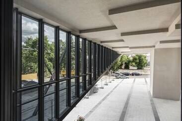 هتل Courtyard By Marriott Vilnius City Center