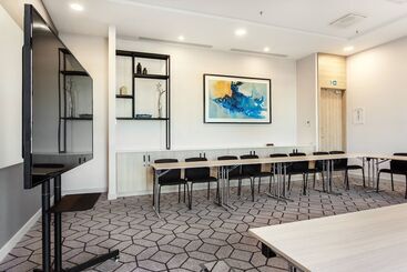 هتل Courtyard By Marriott Vilnius City Center