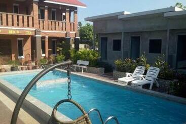 هتل D Lima Beach Inn