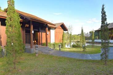 Onsen At Moncham - Mae Rim