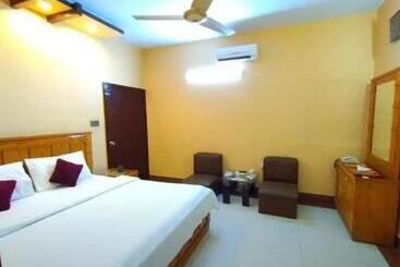 هتل Royal Residency Guest House Karachi