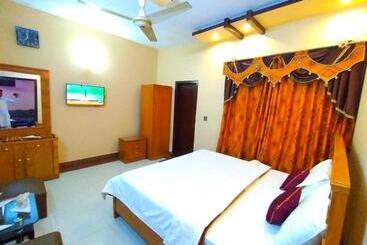هتل Royal Residency Guest House Karachi