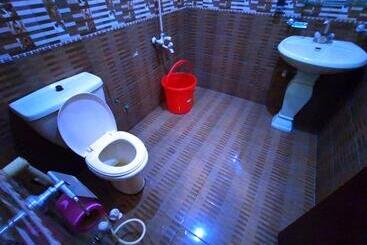 هتل Royal Residency Guest House Karachi