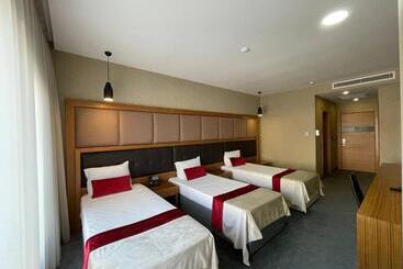 Sky Hotel Baku