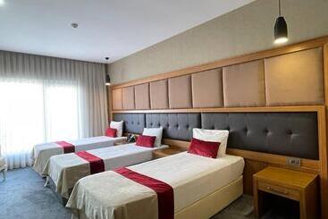 Sky Hotel Baku