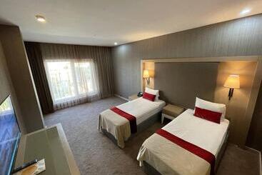 Sky Hotel Baku