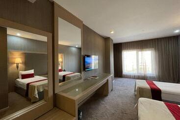 Sky Hotel Baku