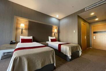 Sky Hotel Baku